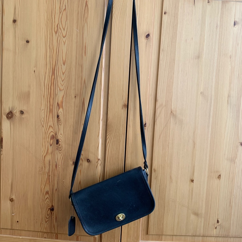 Vintage Coach small cross body bag